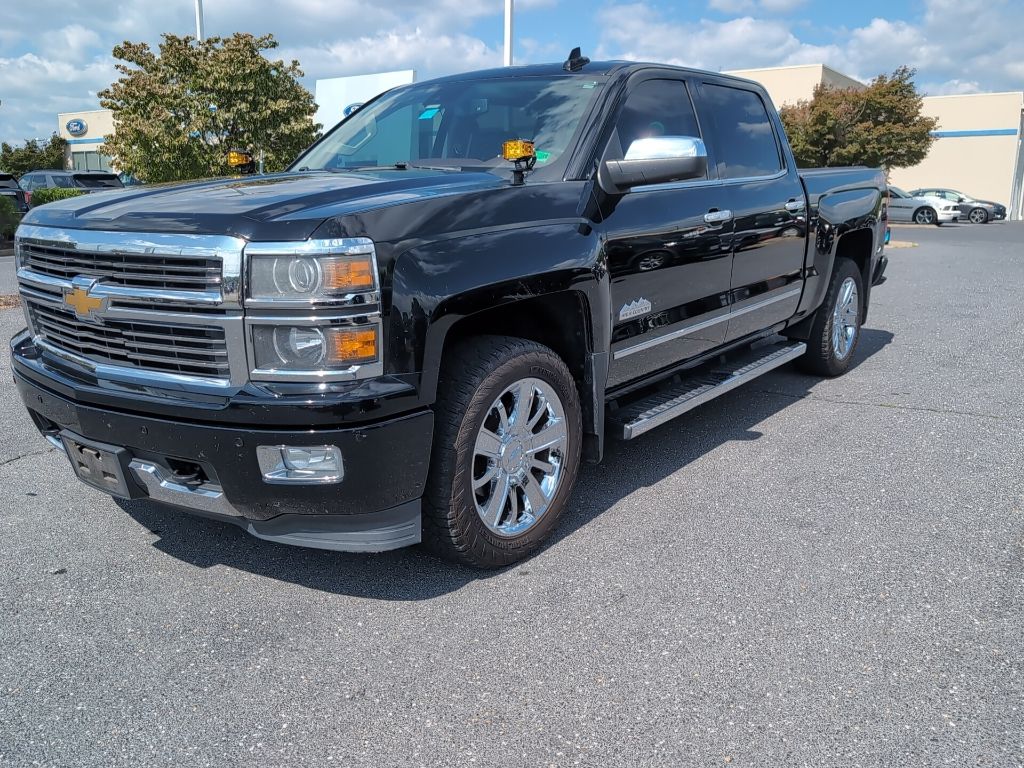  2015 Chevrolet Silverado 1500 Pickup Truck Four-Wheel Drive 6-Speed Automatic Overdrive