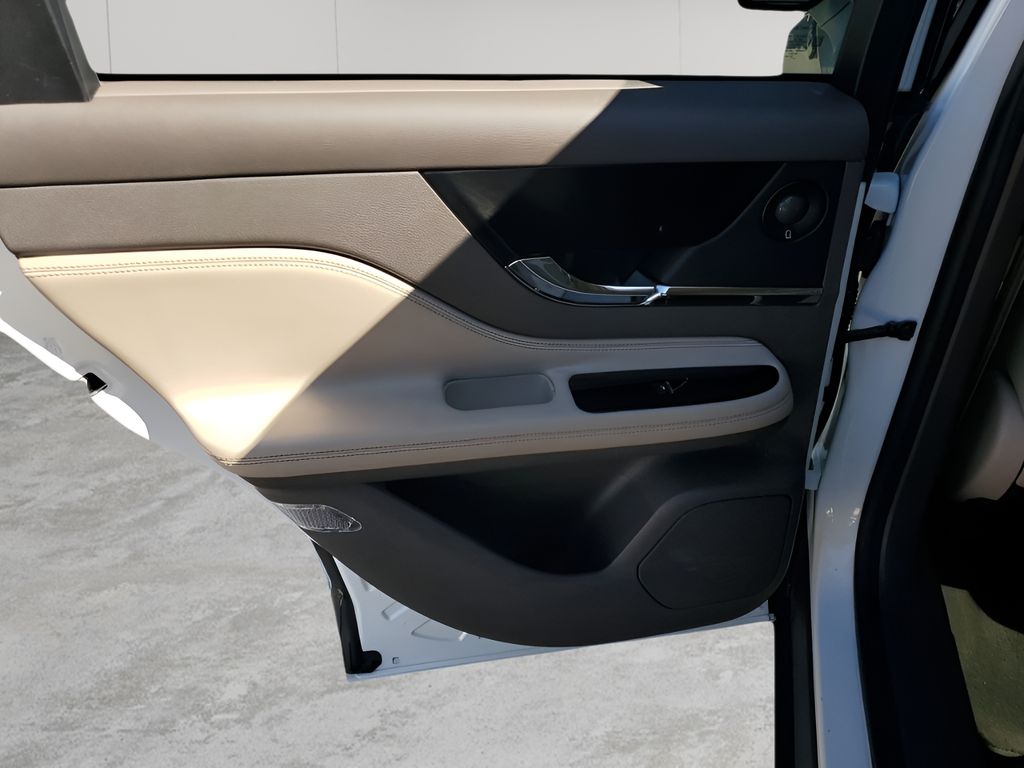 Used Car 2020 Lincoln Corsair  Reserve For Sale Under $30,000 In Austin, Texas