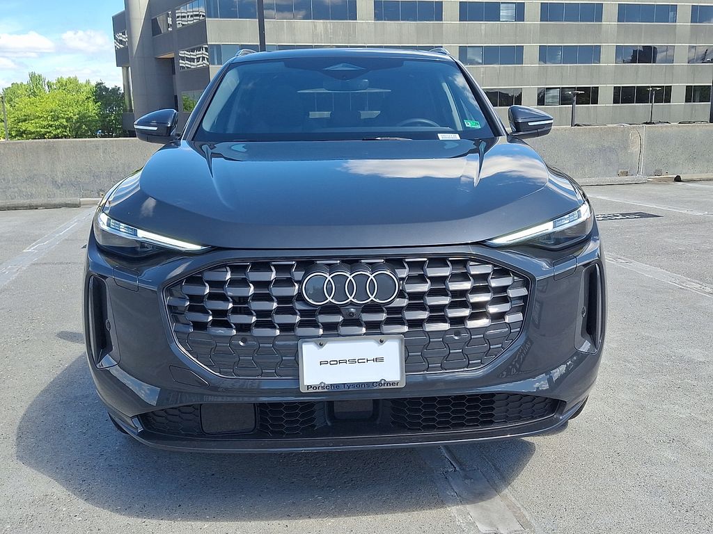 Thumbnail: 2025 Audi Q5 - 6