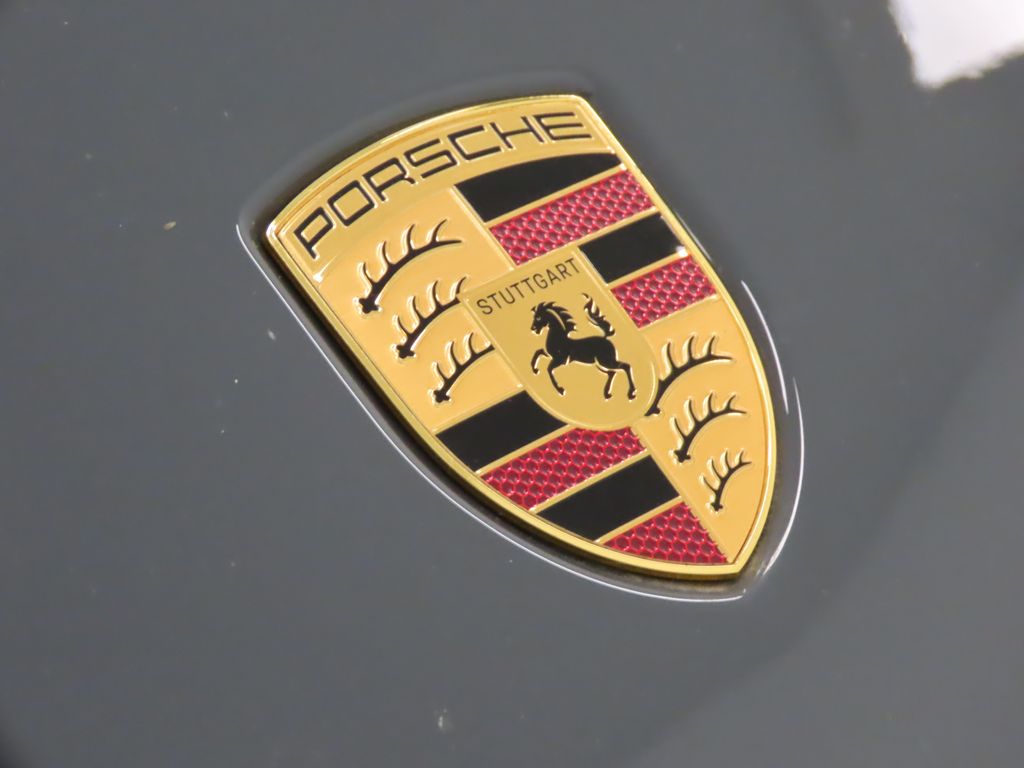 Thumbnail: 2025 Porsche Macan - 14