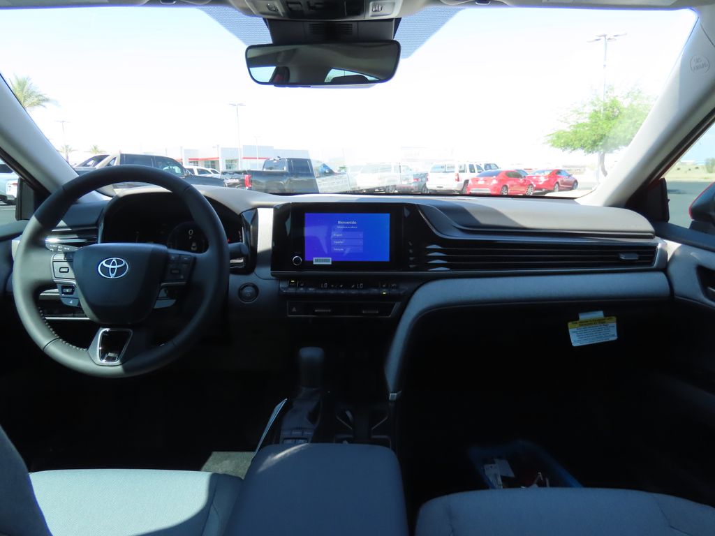 2025 Toyota Camry LE 13