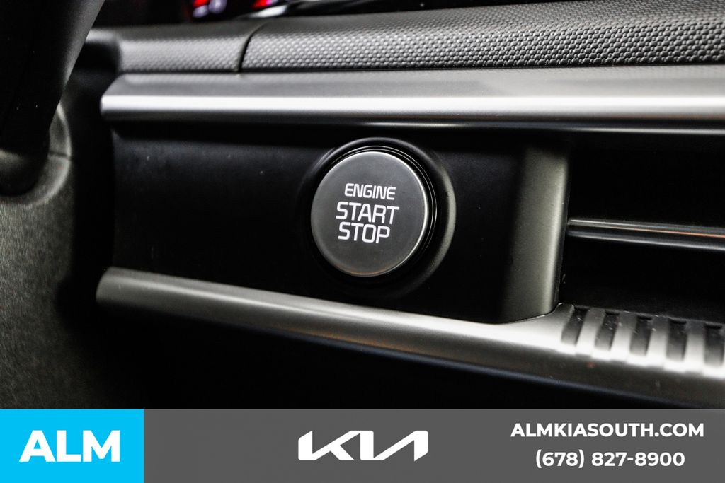 2022 Kia K5 GT-Line photo 45