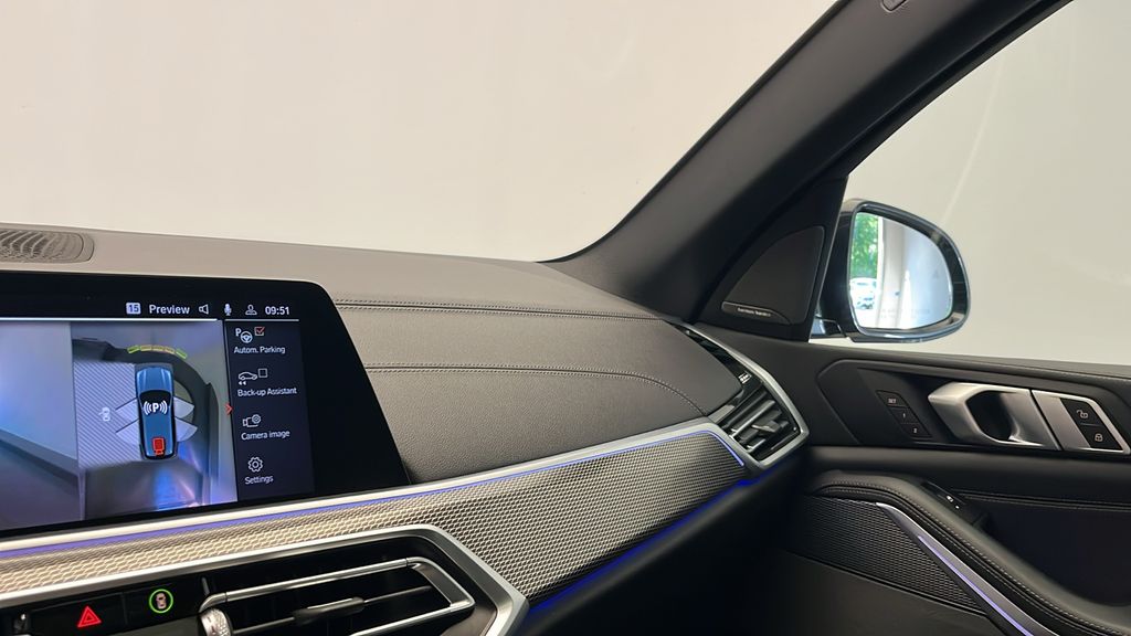2020 BMW X5 M50i 21