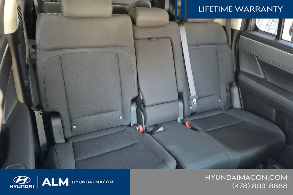 New 2026 Gray Hyundai SE image 23