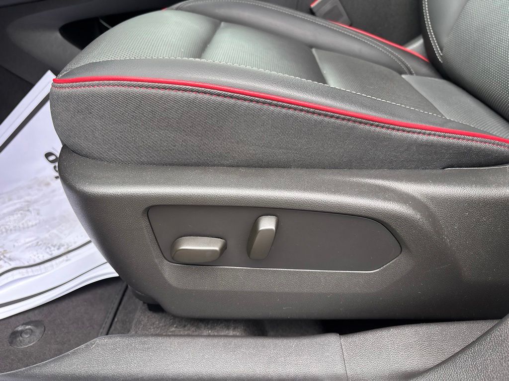 Used 2023 Buick Envision SUV