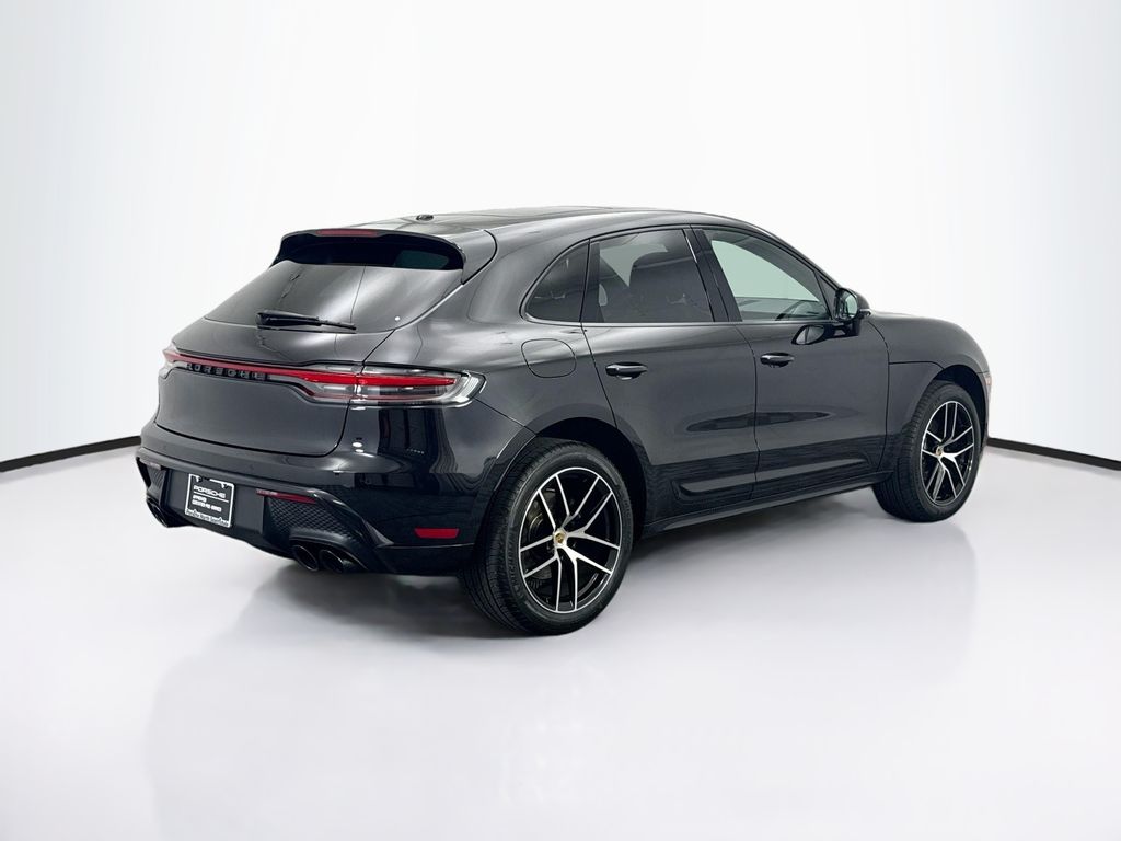 Thumbnail: 2024 Porsche Macan - 5