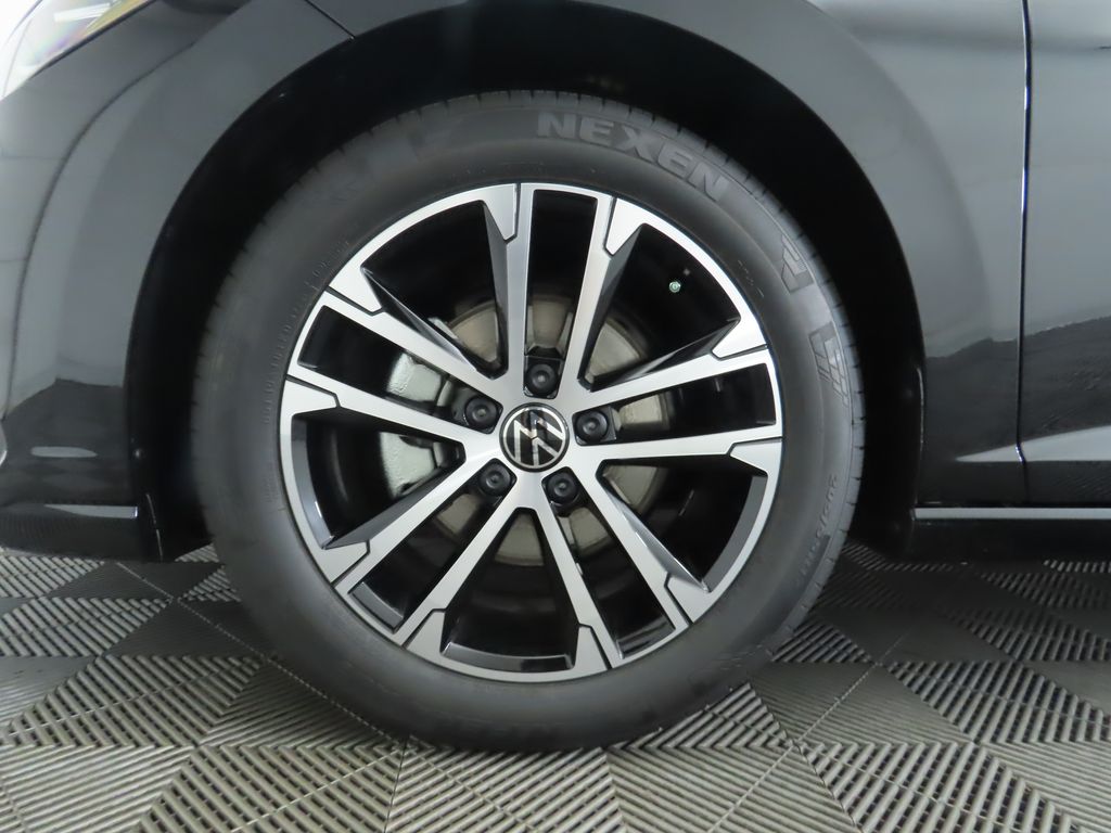 Thumbnail: 2025 Volkswagen Jetta - 30