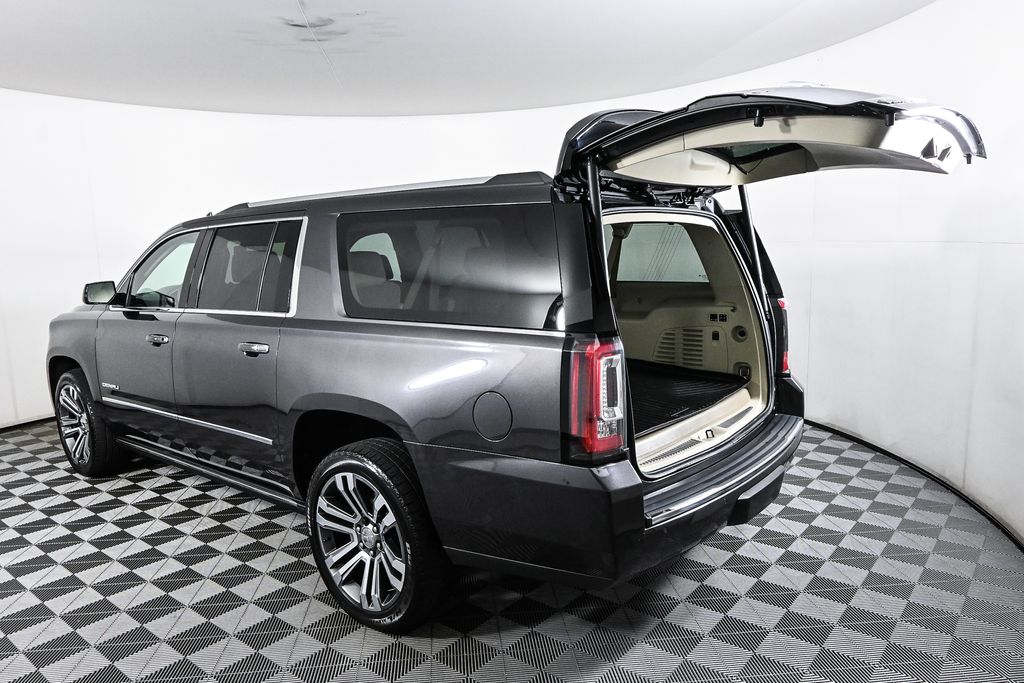 2018 GMC Yukon XL Denali 32