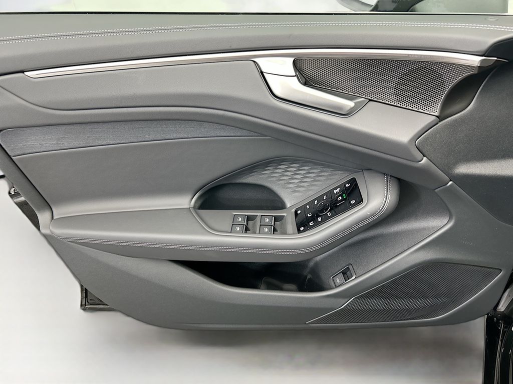 Thumbnail: 2026 Audi A6 - 24