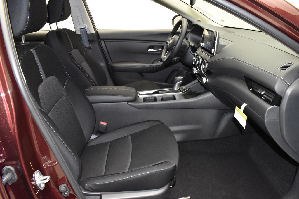 2025 Nissan Sentra SV 23