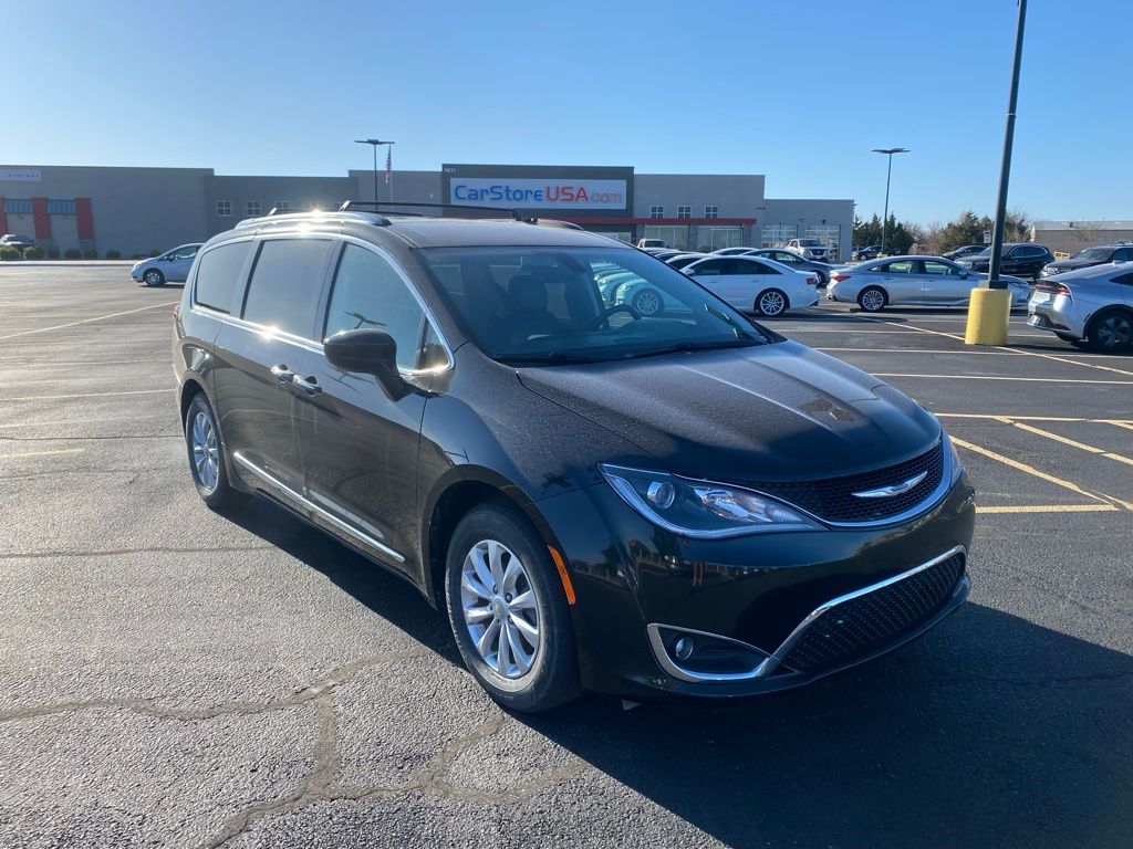 2019 Chrysler Pacifica Limited FWD