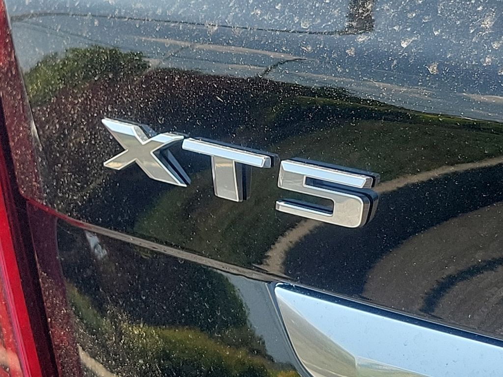 2025 Cadillac XT5 Premium Luxury 5