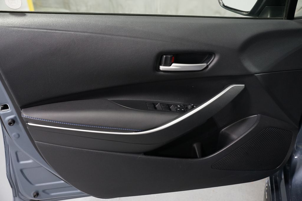 Thumbnail: 2022 Toyota Corolla - 28