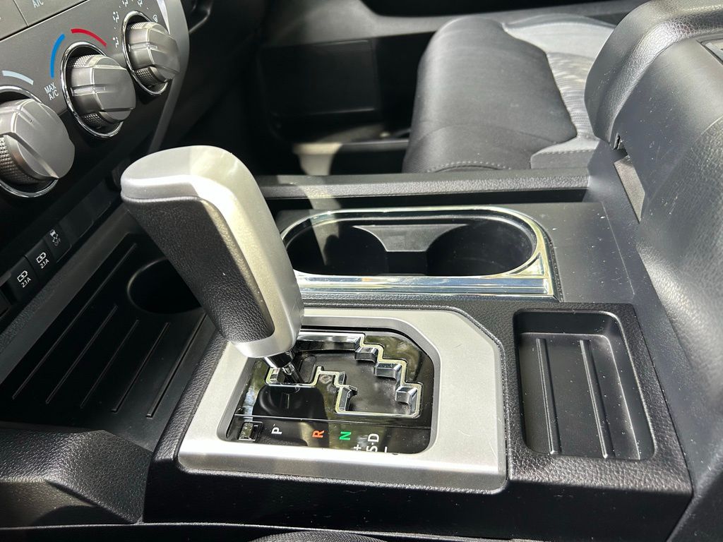 Thumbnail: 2020 Toyota Tundra - 21