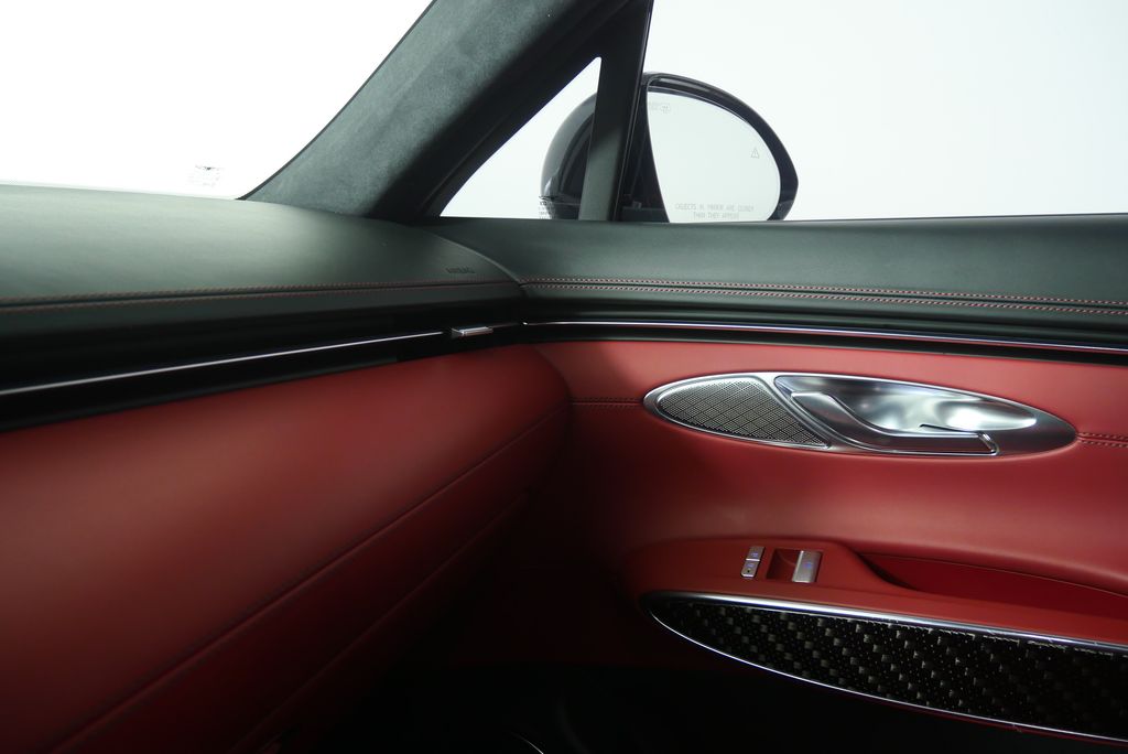 Thumbnail: 2024 Genesis GV70 - 30