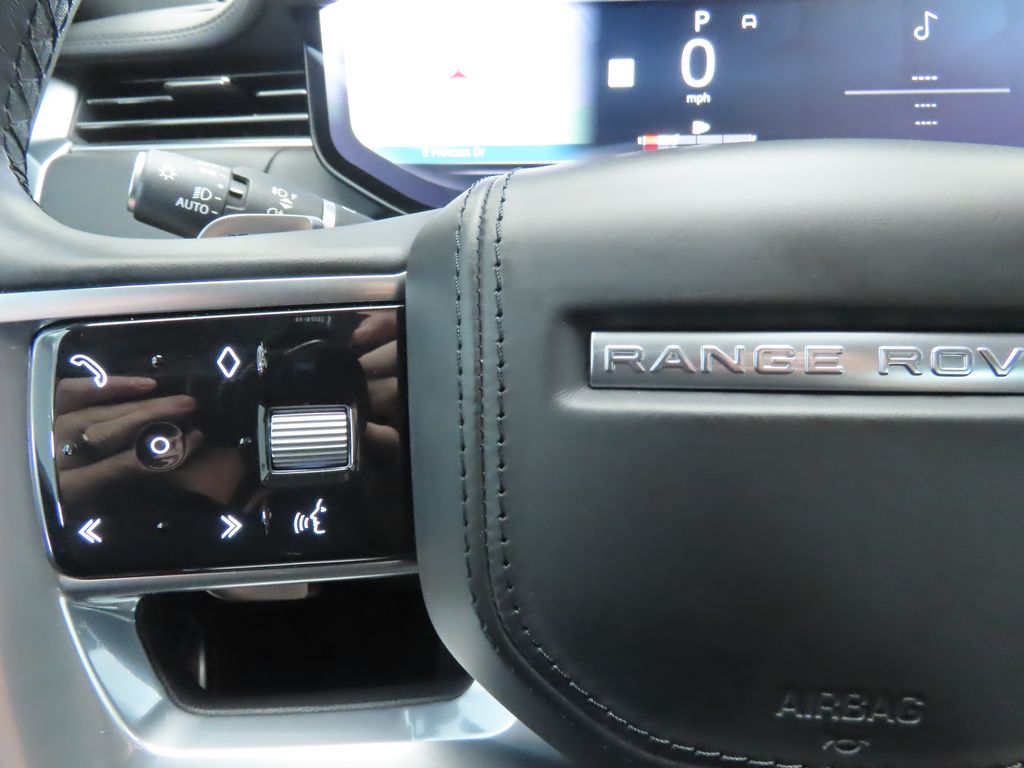 Thumbnail: 2023 Land Rover Range Rover - 11