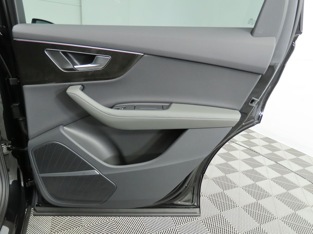 2025 Audi Q7 Premium Plus 29