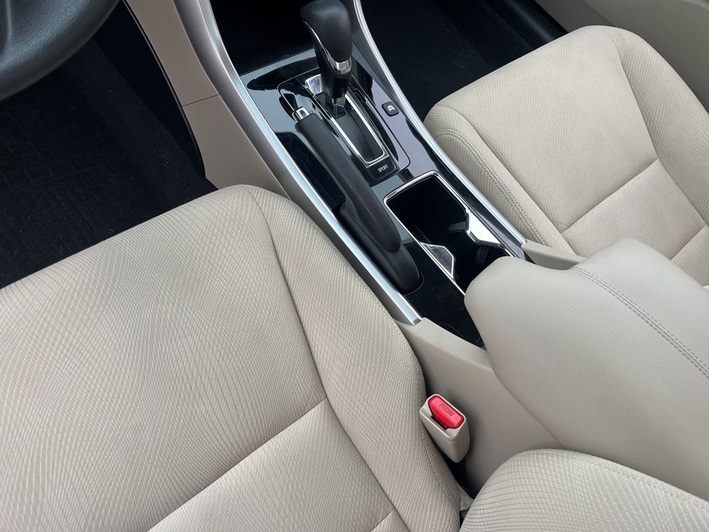 Thumbnail: 2017 Honda Accord - 20