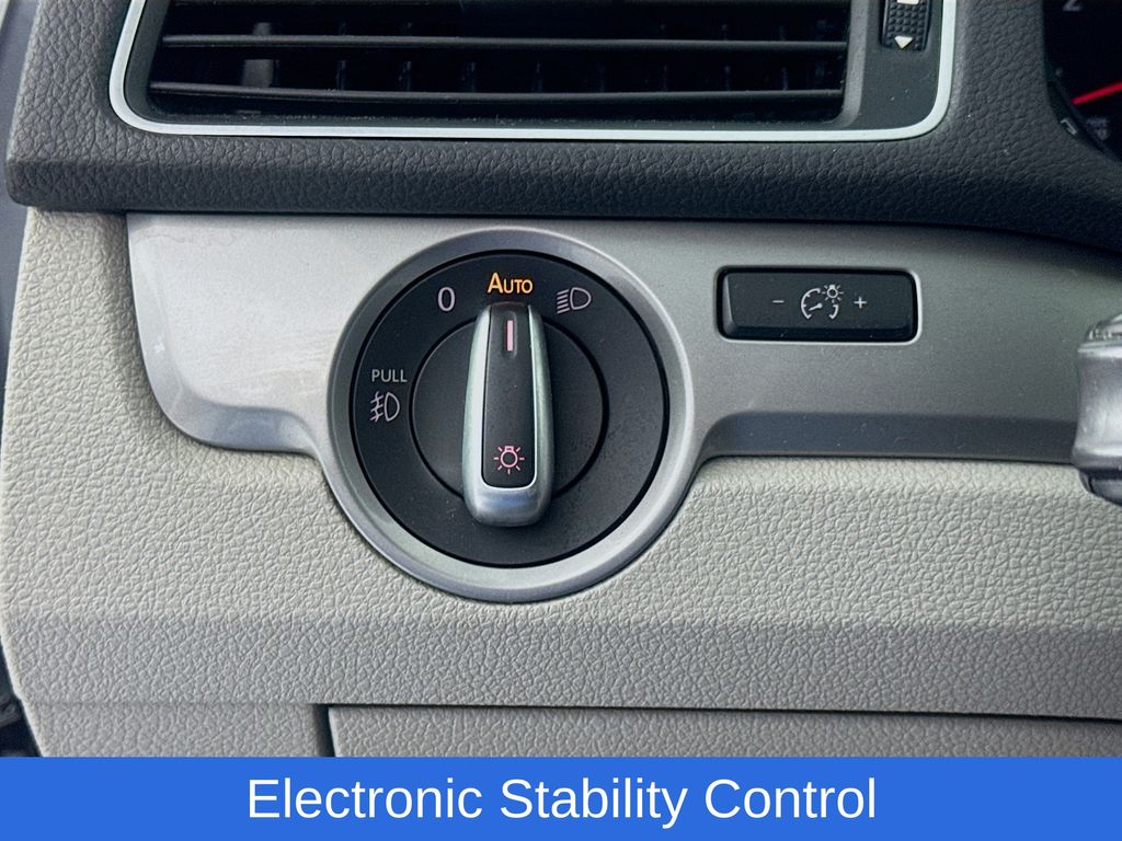 Used Car 2015 Volkswagen Passat  1.8t Limited Edition For Sale Under $10,000 In Austin, Texas