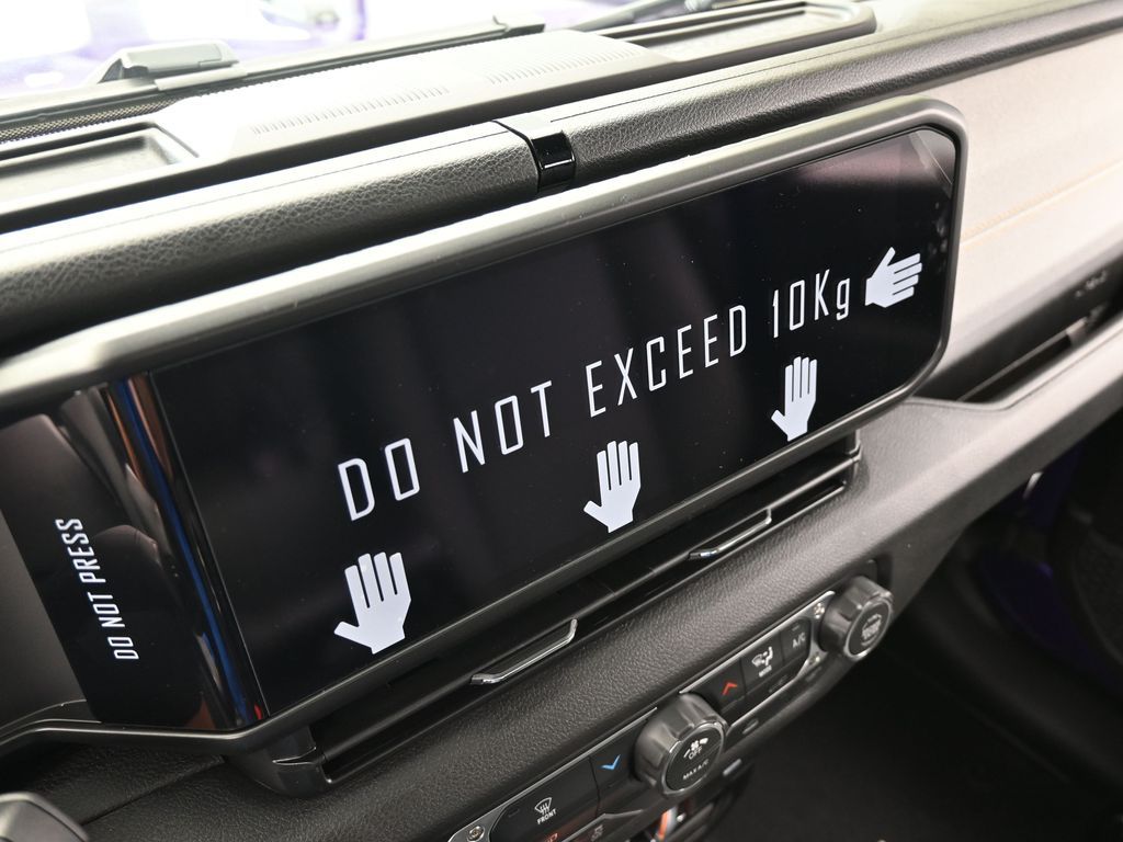 New 2026 Reign Jeep Sport image 18