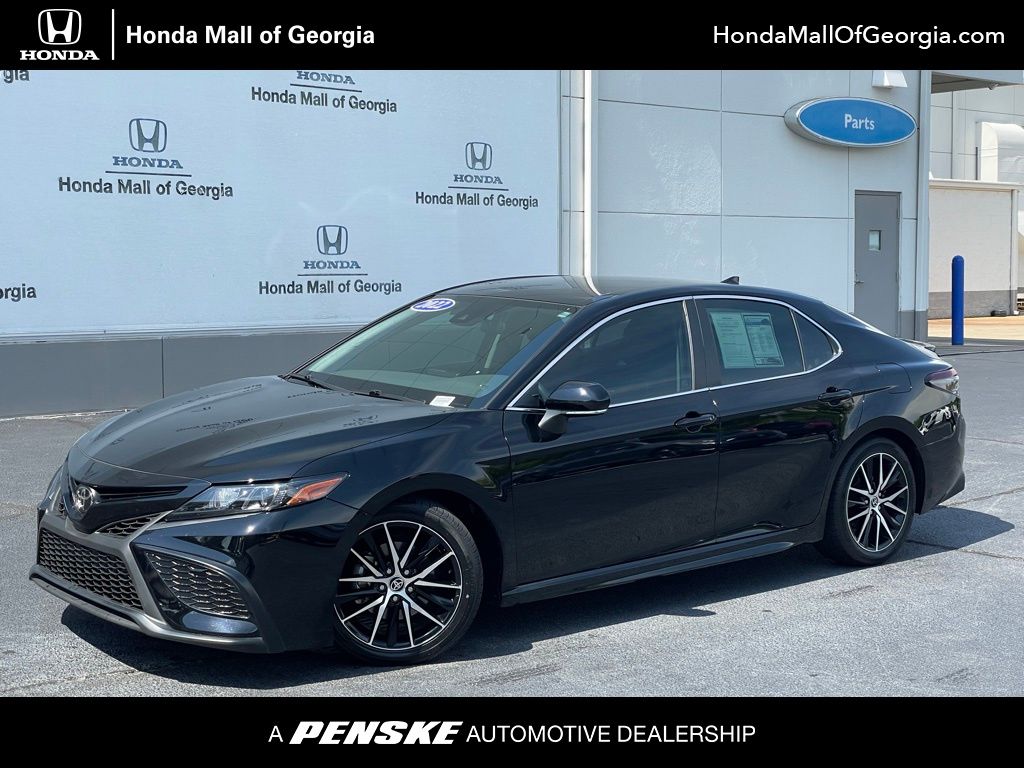 2022 Toyota Camry SE -
                Buford, GA