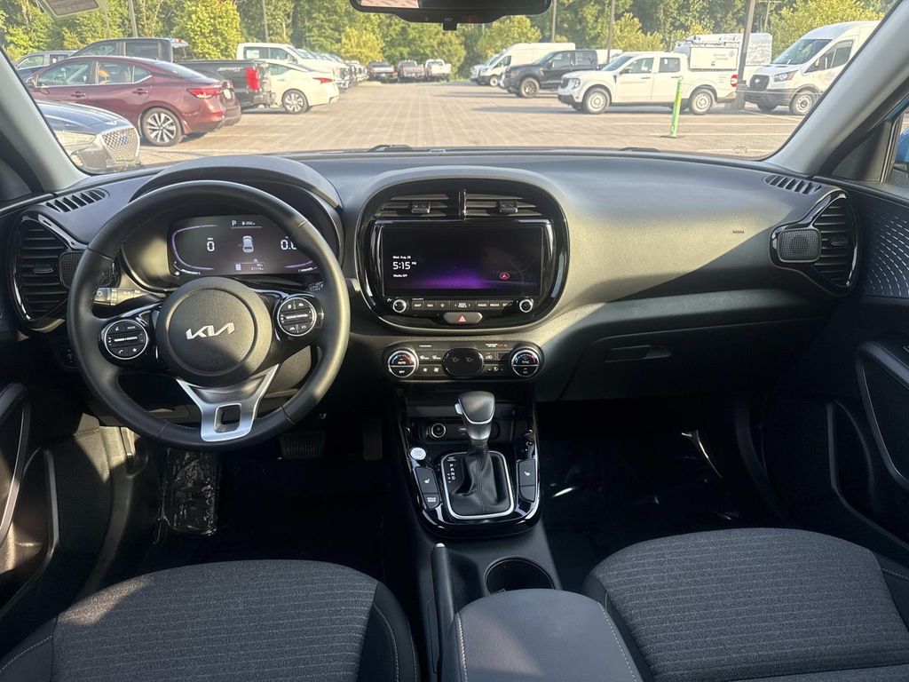 Used 2023 Blue Kia EX image 11