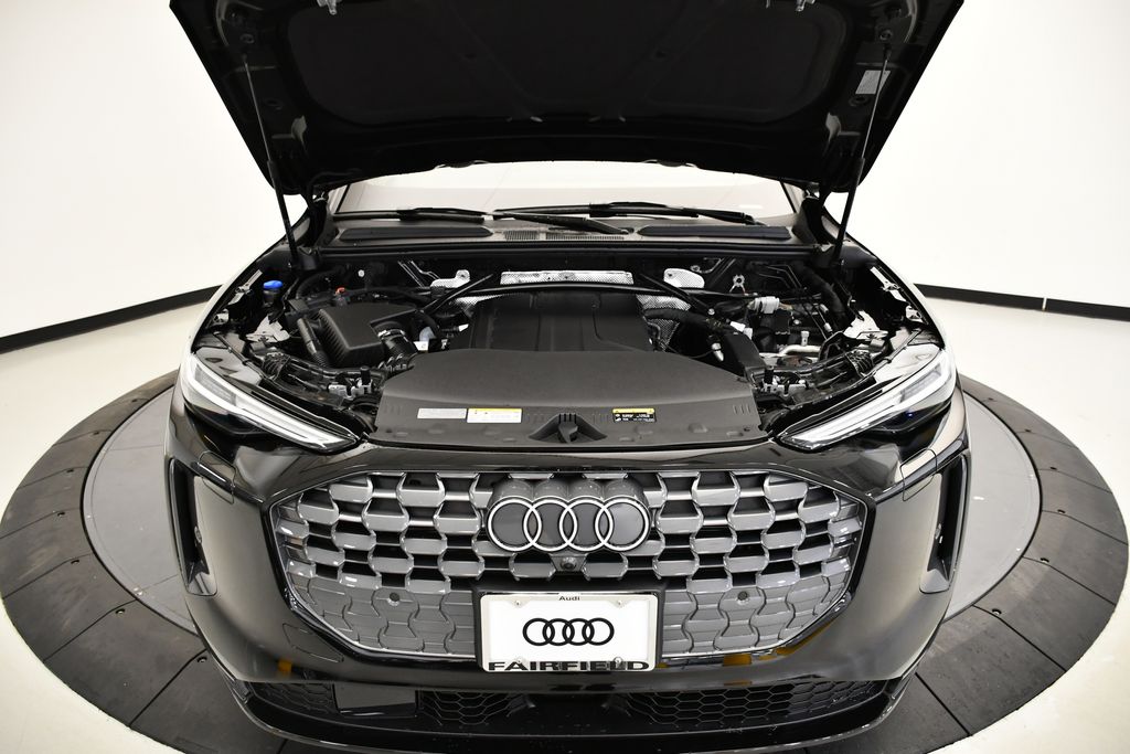 Thumbnail: 2025 Audi Q5 - 12