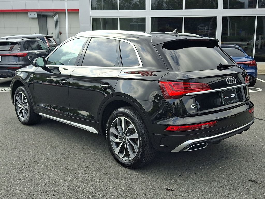 Thumbnail: 2023 Audi Q5 - 6