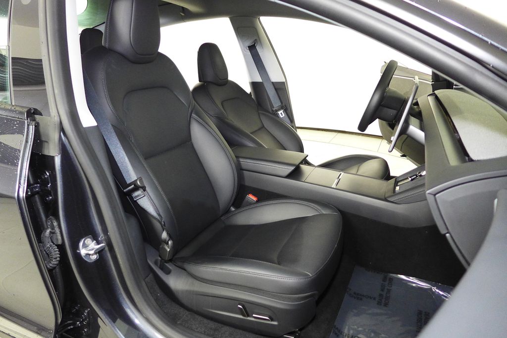 Thumbnail: 2025 Tesla Model 3 - 19