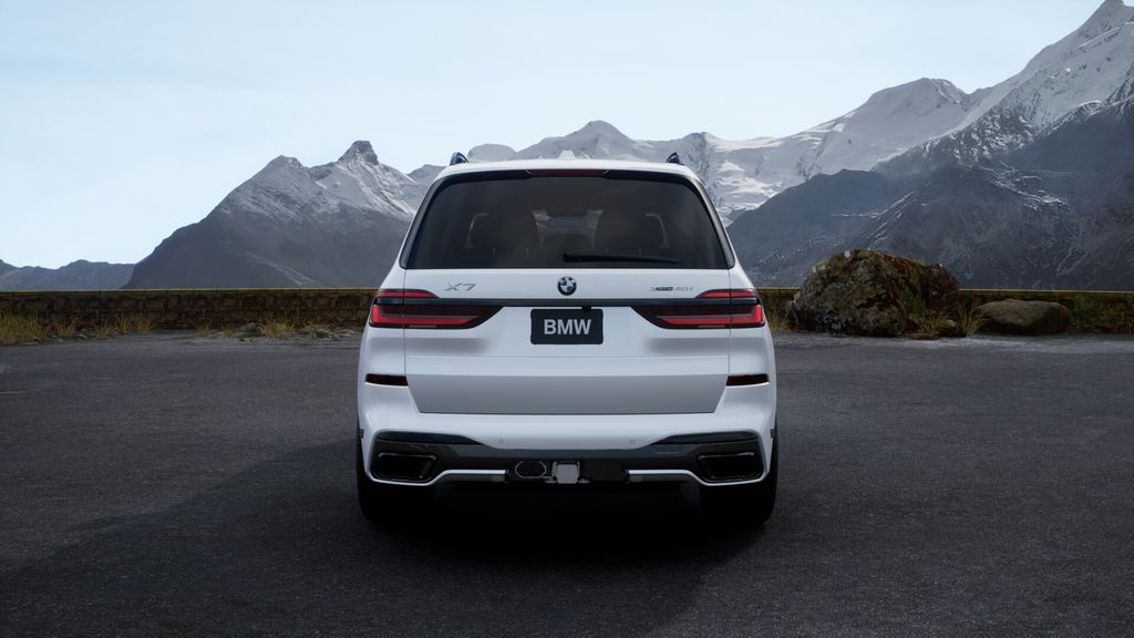 Thumbnail: 2026 BMW X7 - 32