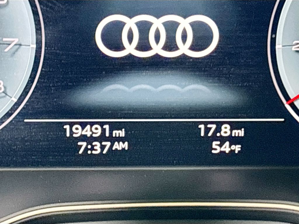 2023 Audi Q5 45 S line Prestige