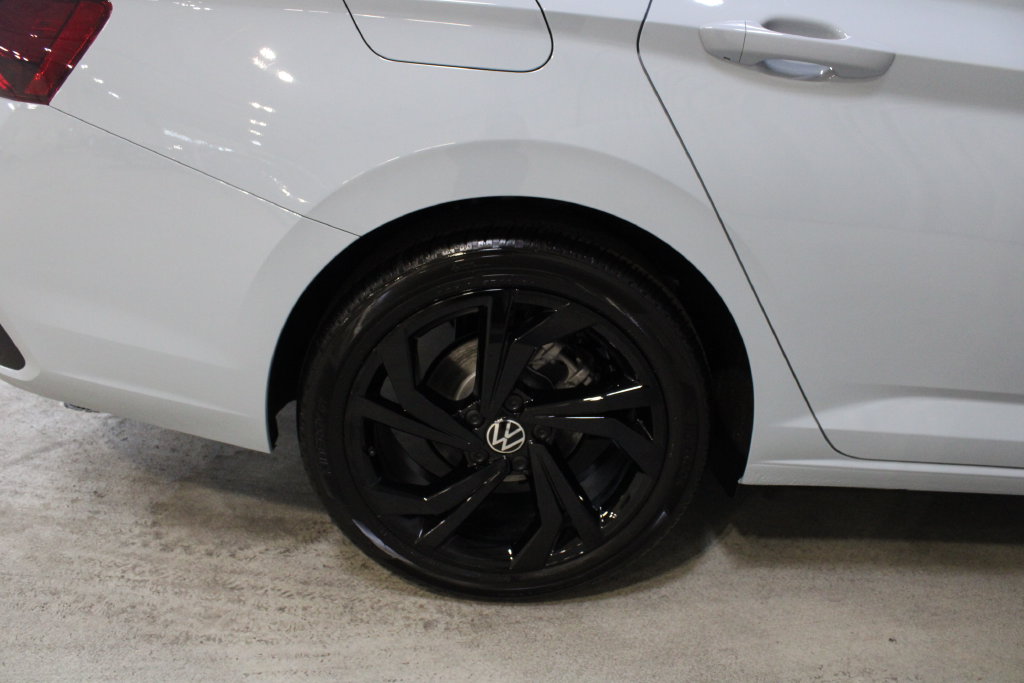 New 2027 Gray Volkswagen 1.5T SE image 27