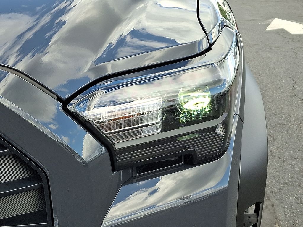 Thumbnail: 2025 Toyota 4Runner - 9