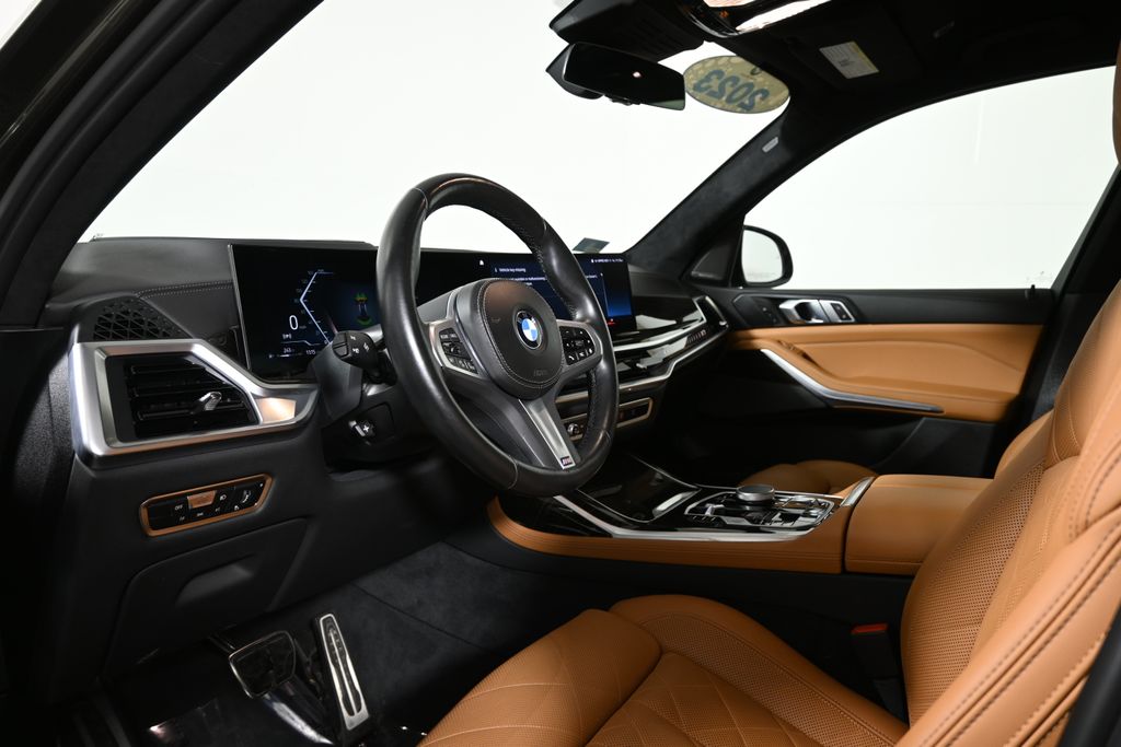 Thumbnail: 2023 BMW X7 - 15