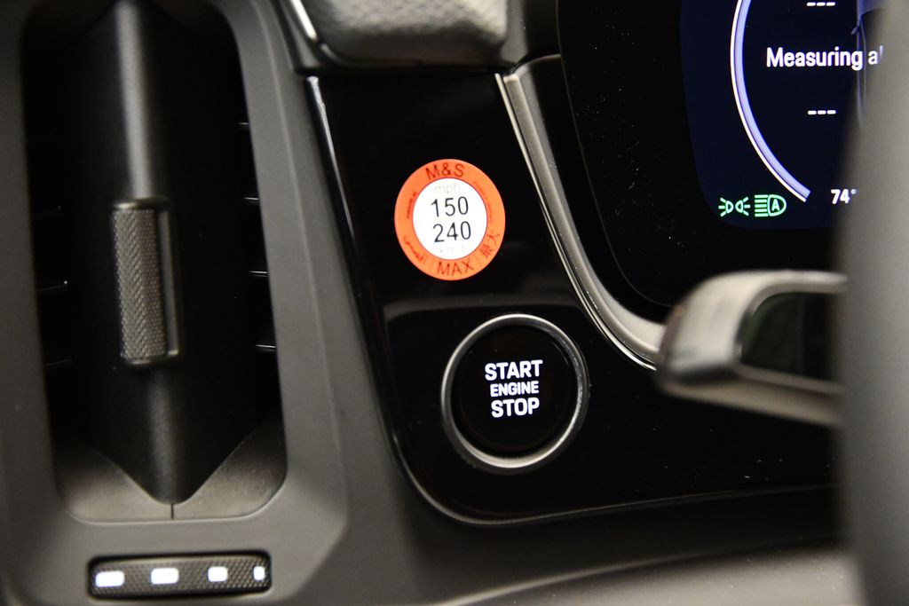 Thumbnail: 2025 Porsche  - 19