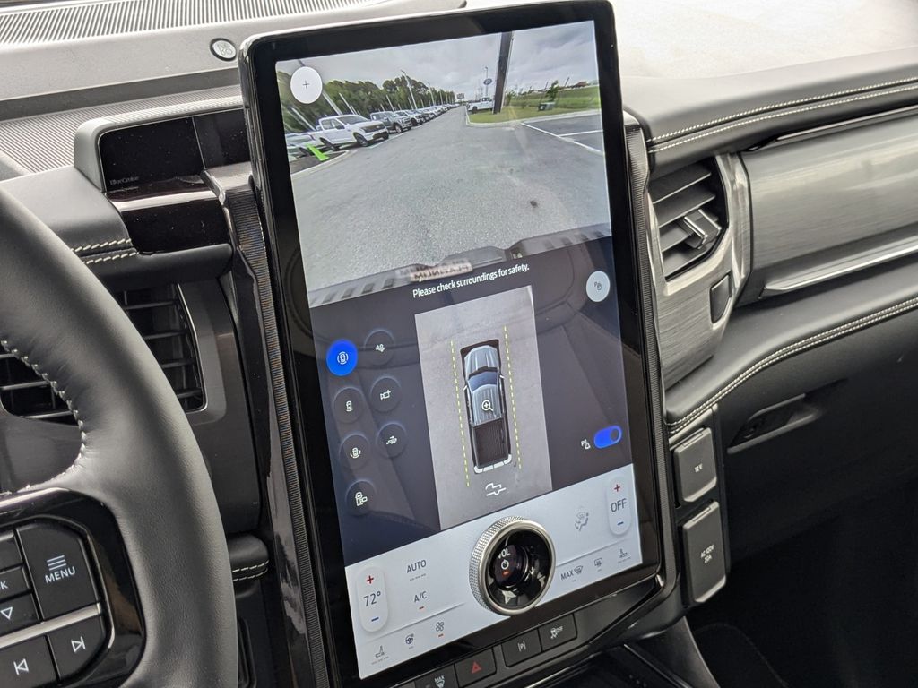 2025 Ford F-150 Lightning Platinum