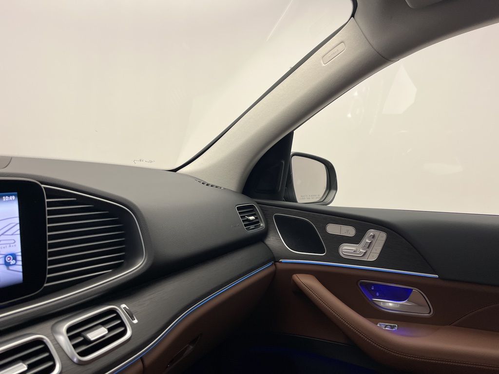 Thumbnail: 2026 Mercedes-Benz GLE - 24