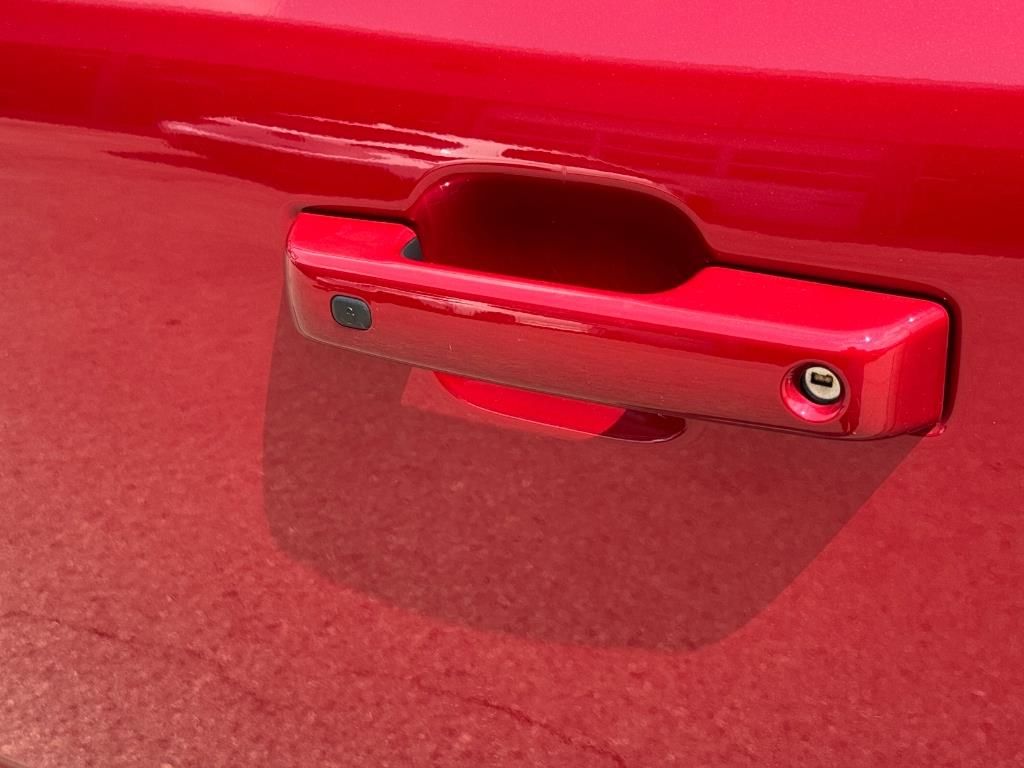 2025 Ford F-150 XLT - Photo 7