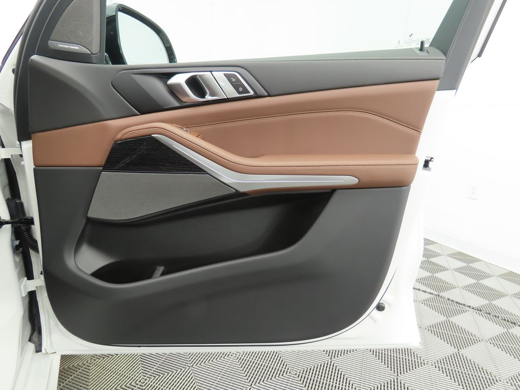 Thumbnail: 2026 BMW X5 - 24