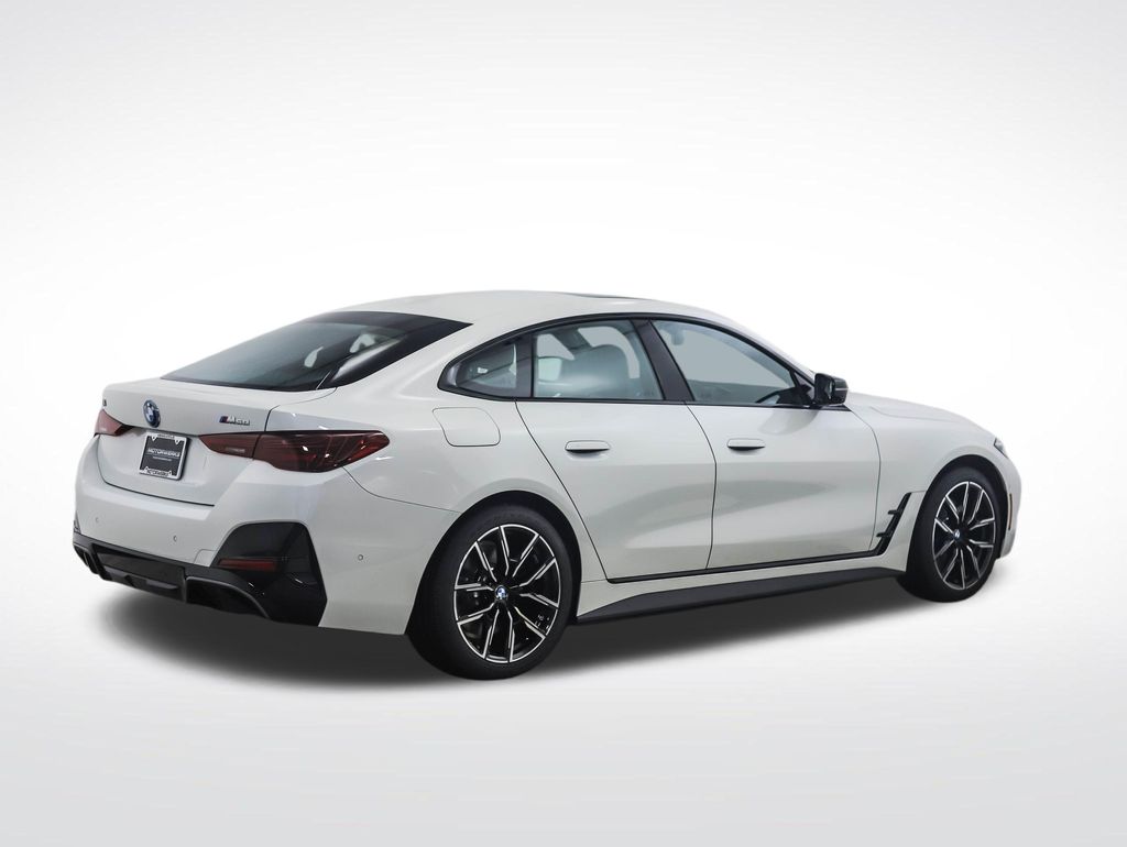 Thumbnail: 2025 BMW i4 - 5