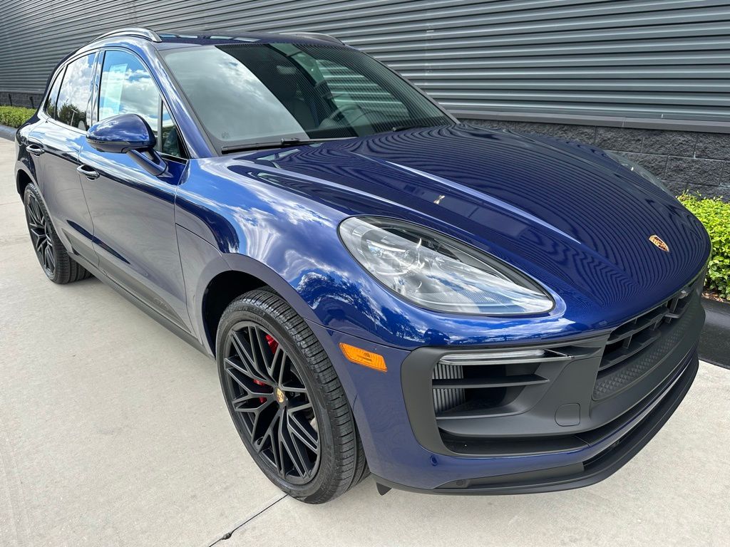 Thumbnail: 2025 Porsche Macan - 11