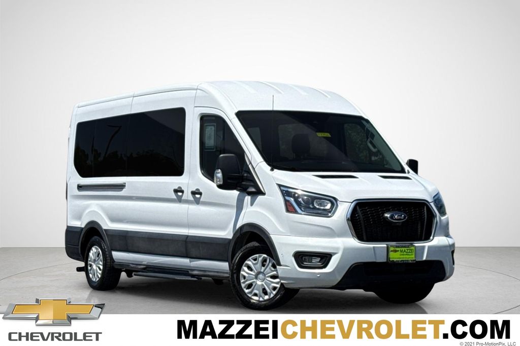 2023 Ford Transit Passenger 350 XLT Medium Roof LB RWD