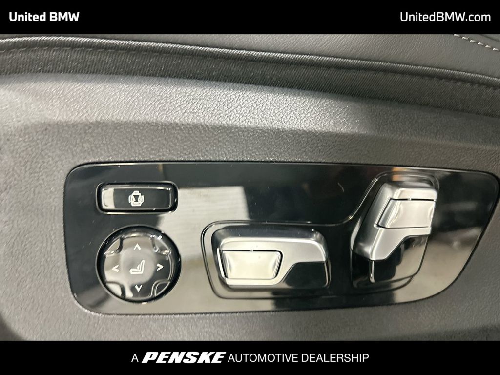 Thumbnail: 2026 BMW X5 - 12