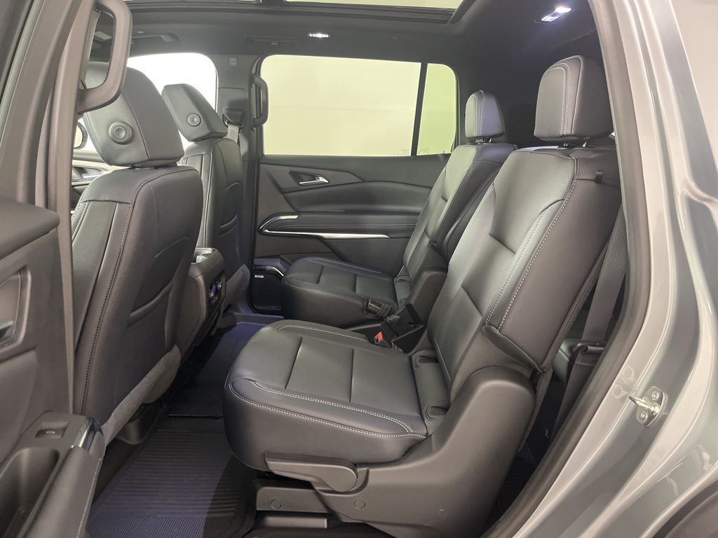 Thumbnail: 2026 Chevrolet Traverse - 24