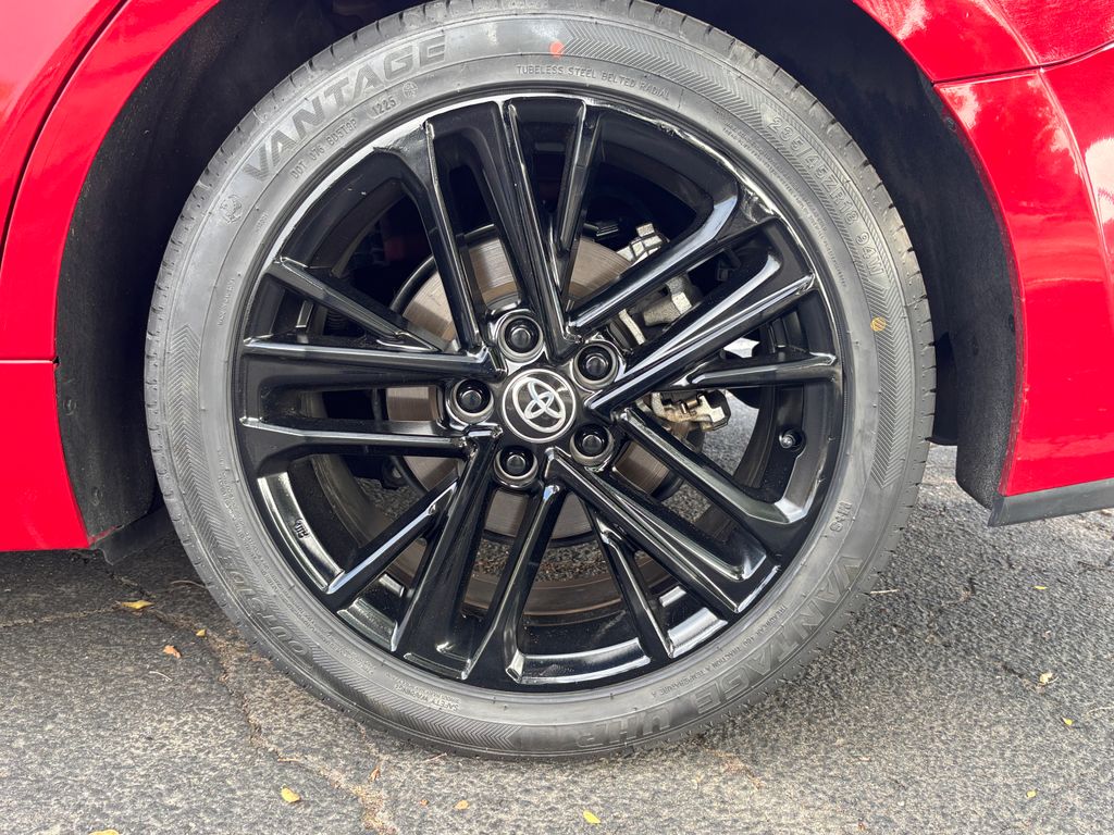 Thumbnail: 2025 Toyota Camry - 32