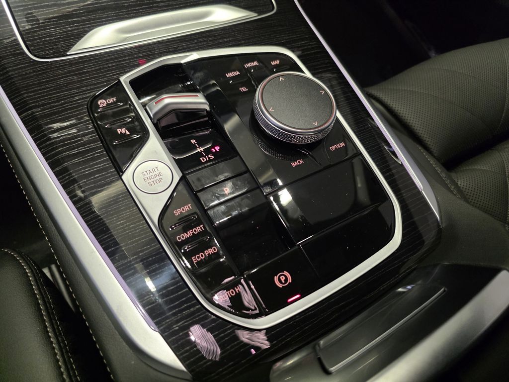 New 2026 Dk. BMW sDrive40i image 19