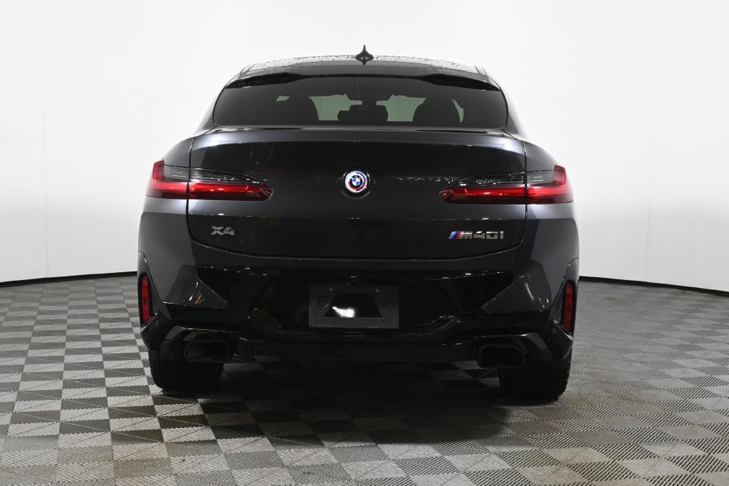 Thumbnail: 2023 BMW X4 - 6