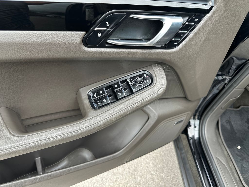Used Car 2018 Porsche Macan  For Sale Under $25,000 In Austin, Texas