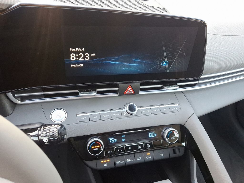 Thumbnail: 2025 Hyundai Elantra - 10