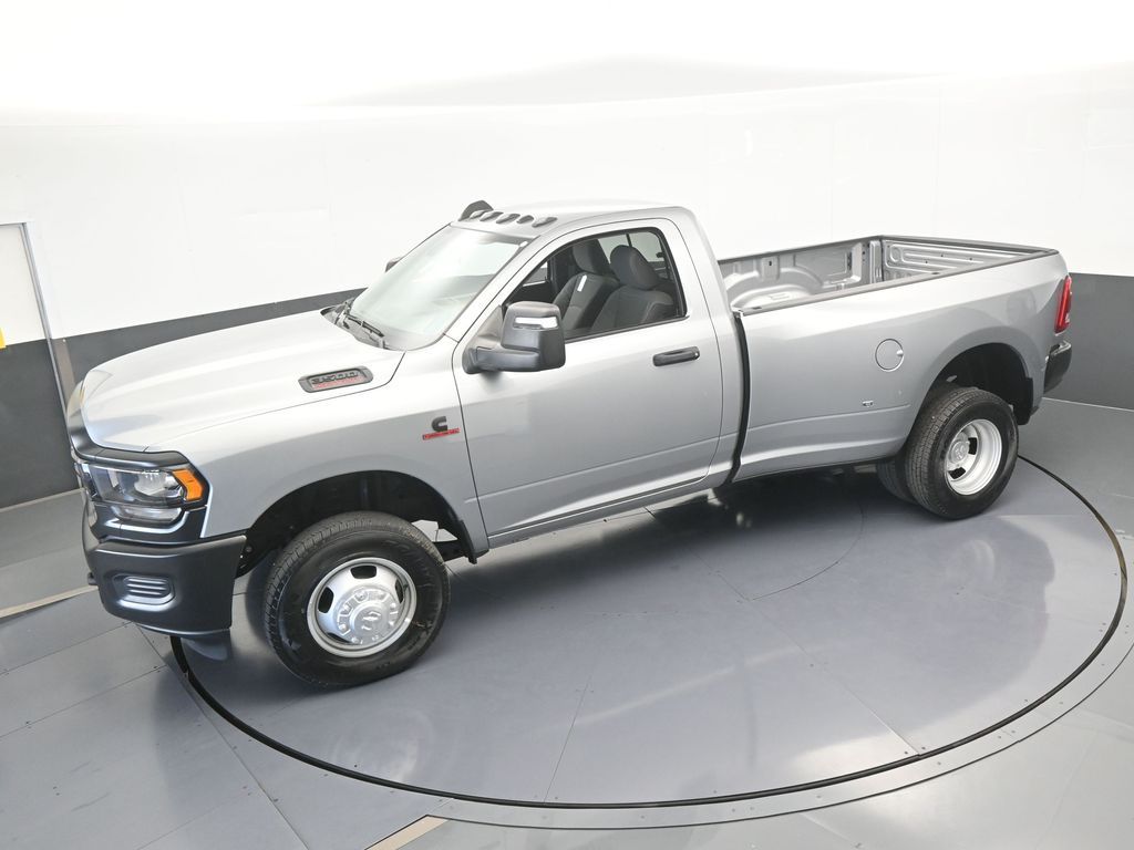 Used 2024 Billet Silver Metallic Clearcoat Ram Tradesman image 43